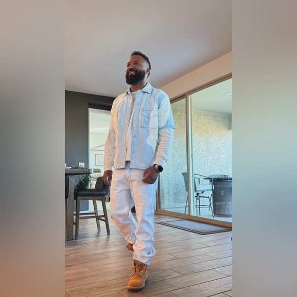 Meet your Posher, Chase - Picture 5 of 9